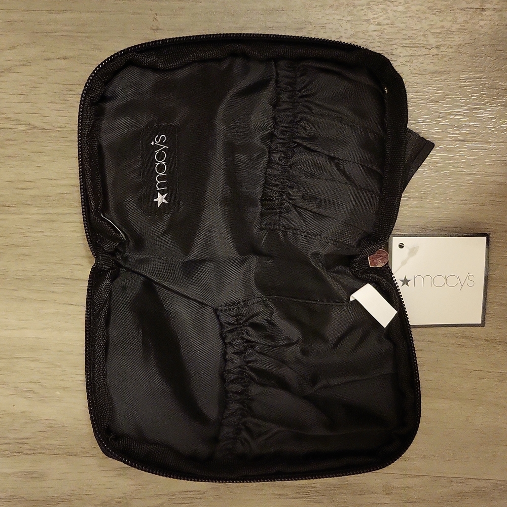 Makeup bag - Picture 2 of 2